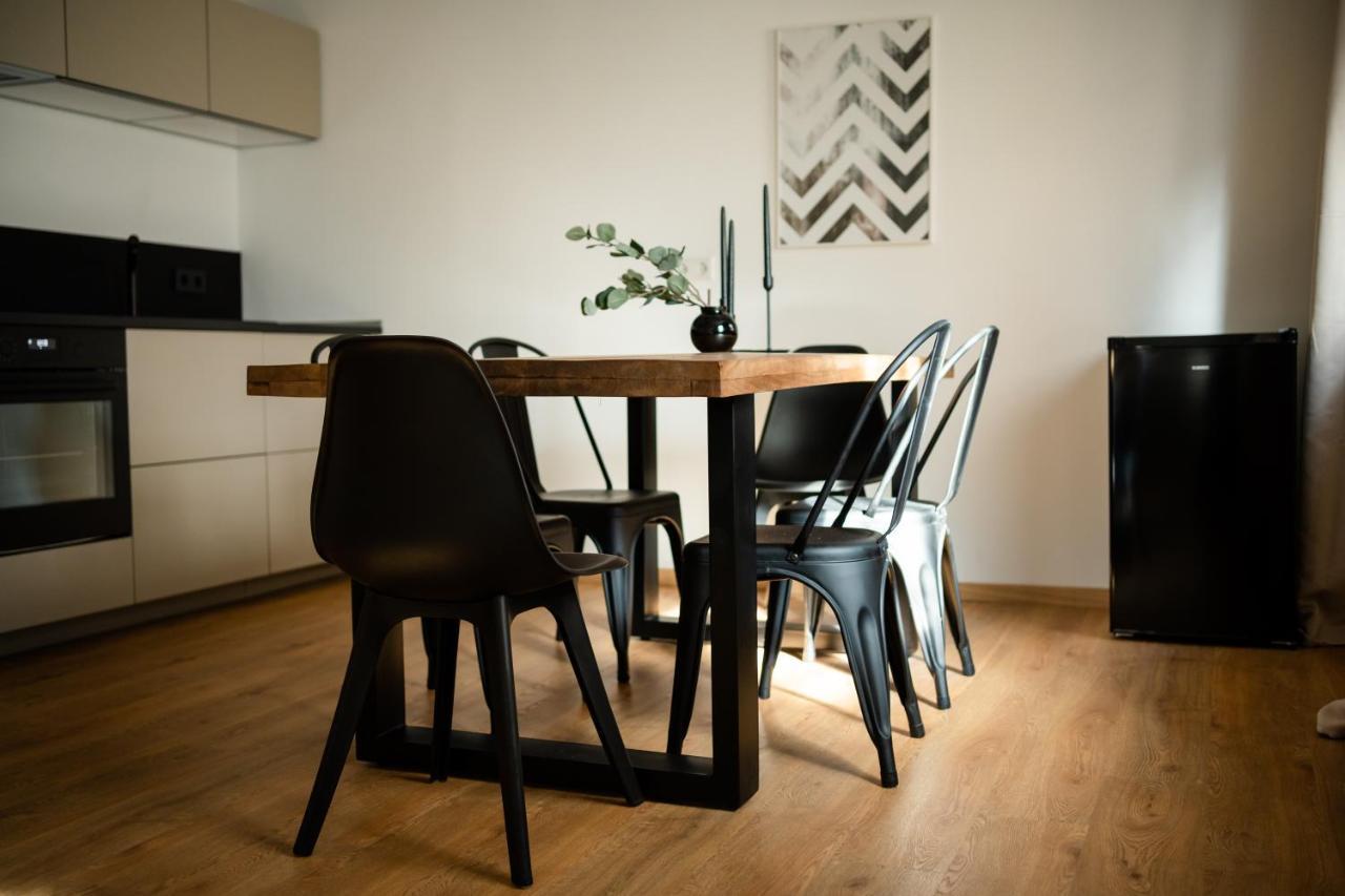 Oldtown Studio Apartment With 2 Bathrooms Düsseldorf Dış mekan fotoğraf