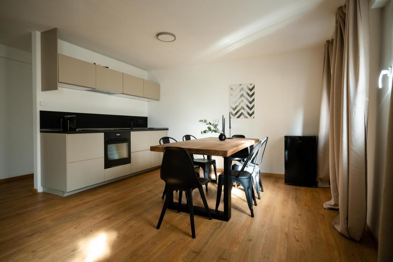 Oldtown Studio Apartment With 2 Bathrooms Düsseldorf Dış mekan fotoğraf