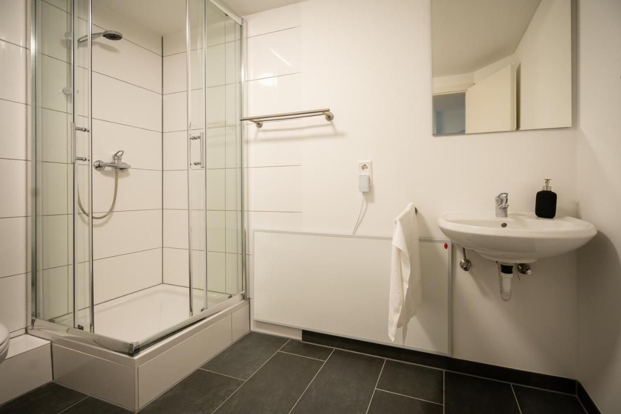 Oldtown Studio Apartment With 2 Bathrooms Düsseldorf Dış mekan fotoğraf