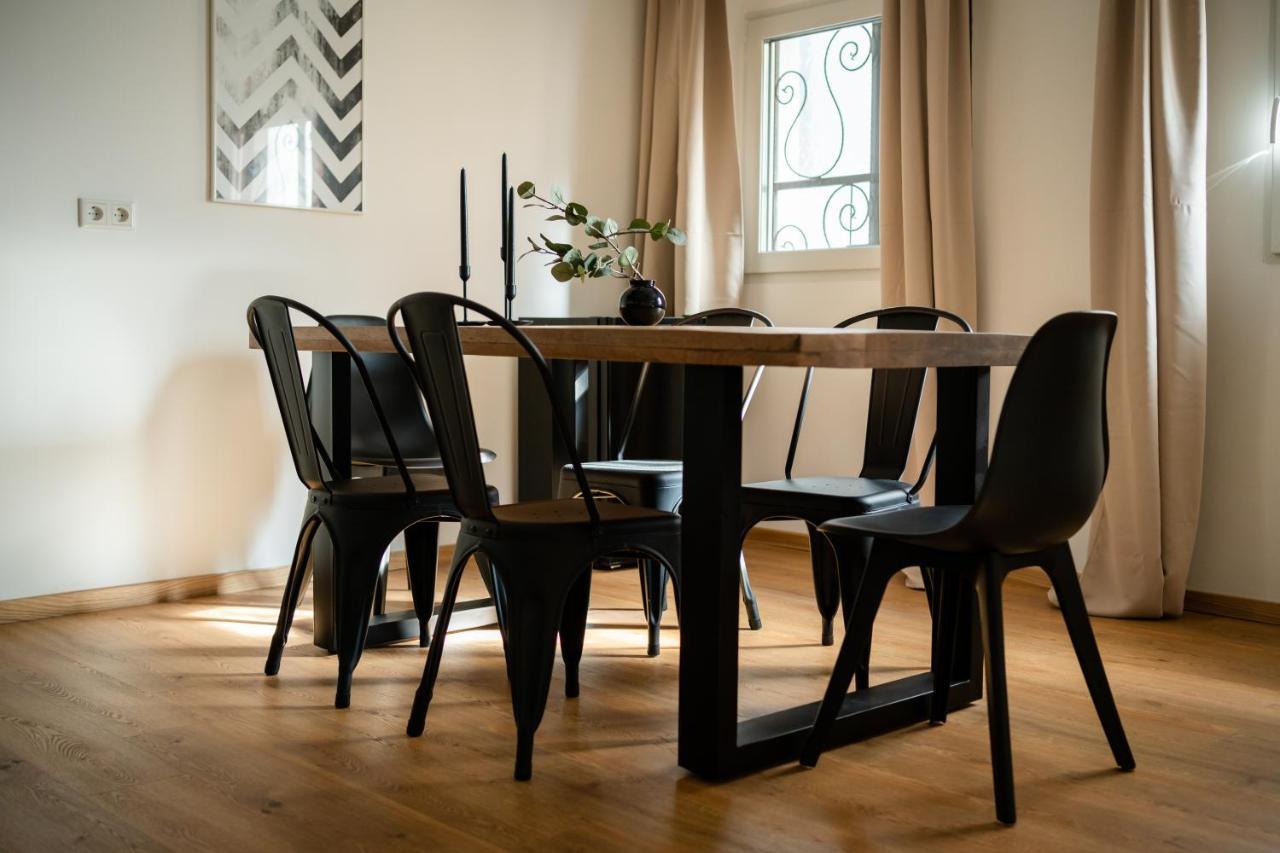 Oldtown Studio Apartment With 2 Bathrooms Düsseldorf Dış mekan fotoğraf